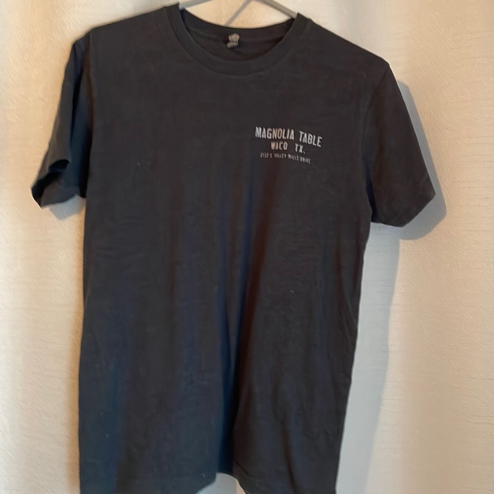 Magnolia table T-shirt
